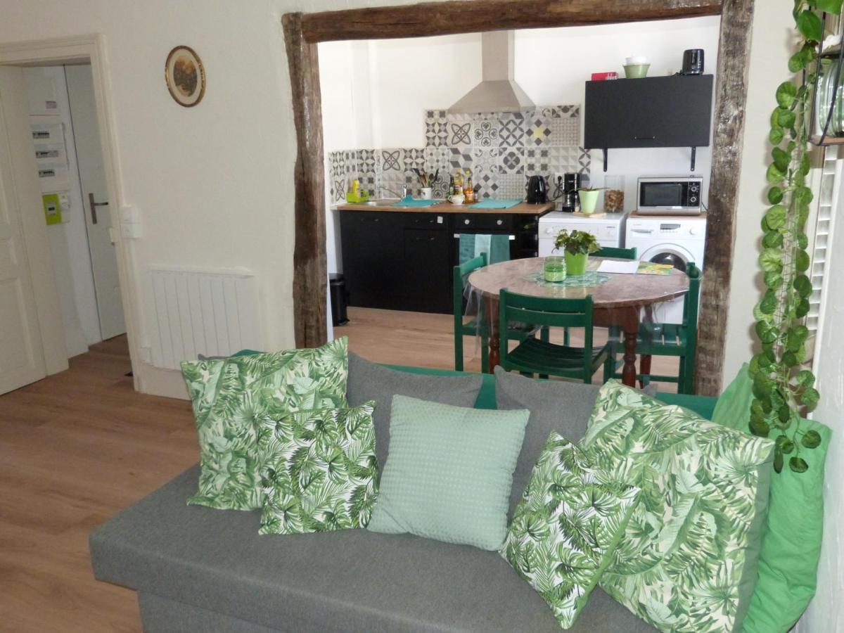 Le Compostelle Apartment Issoudun Ngoại thất bức ảnh