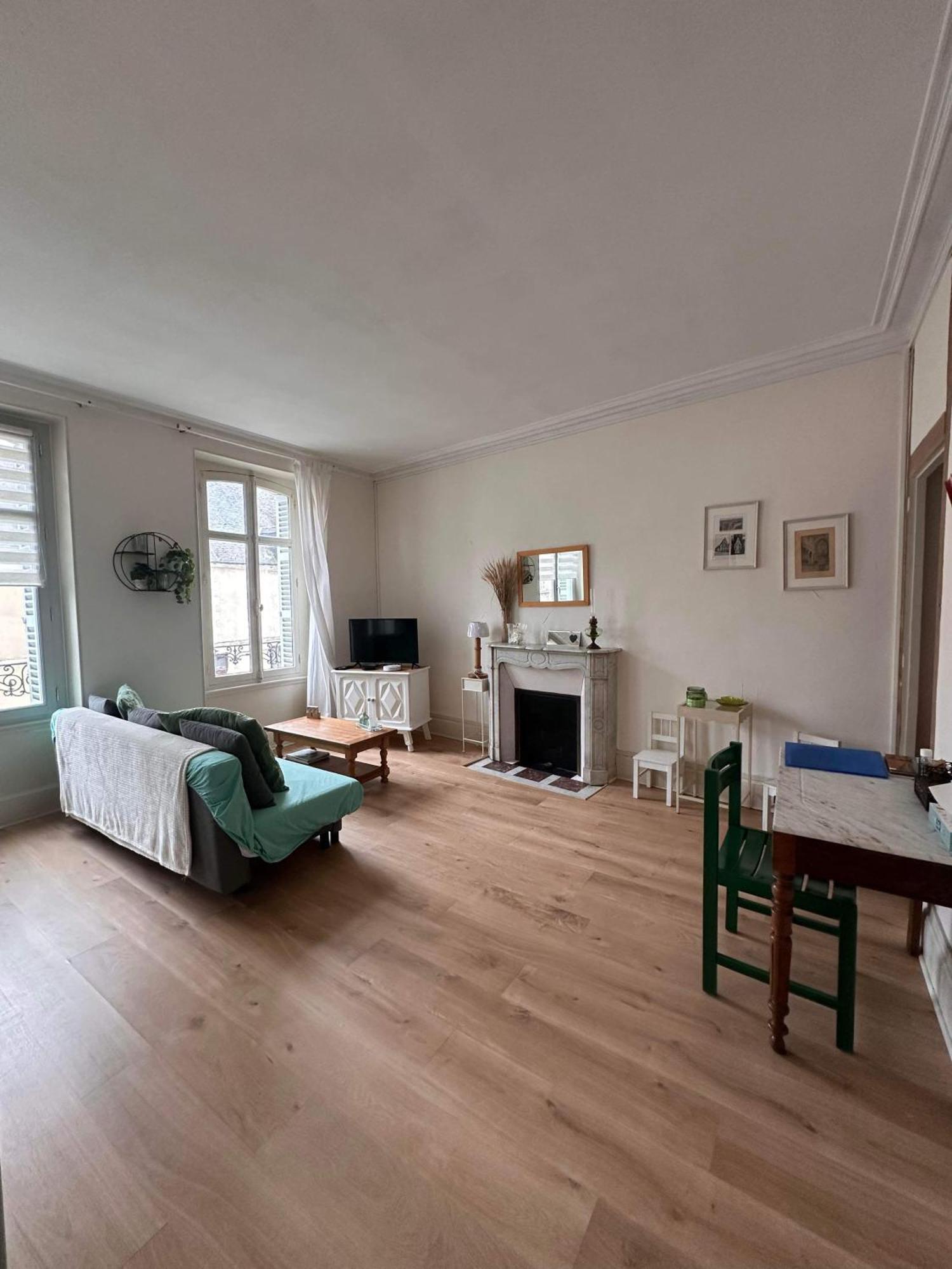 Le Compostelle Apartment Issoudun Ngoại thất bức ảnh