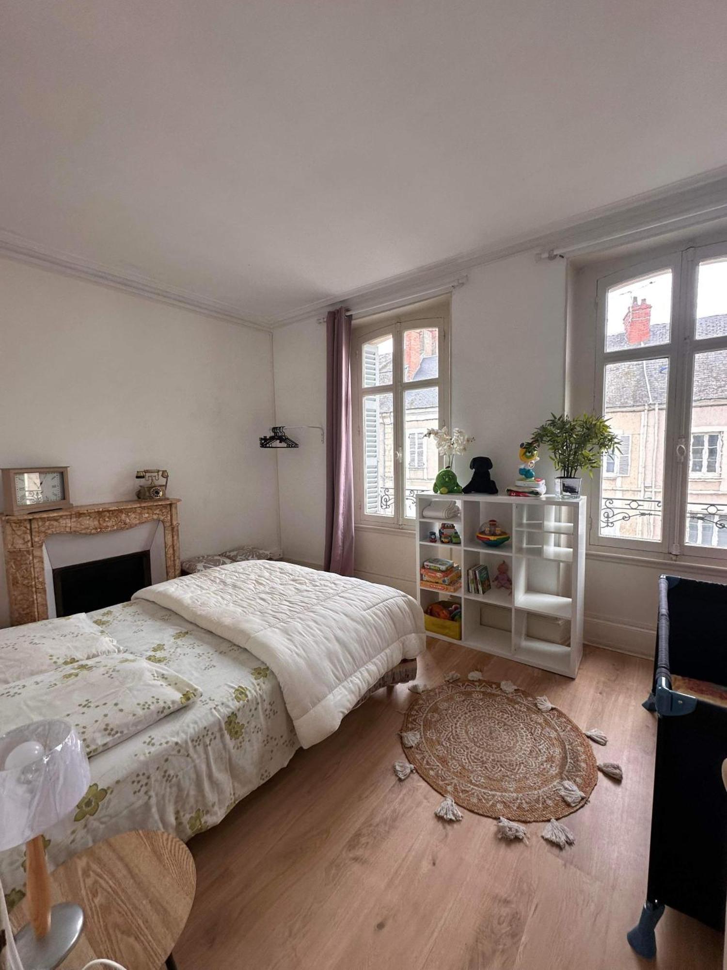 Le Compostelle Apartment Issoudun Ngoại thất bức ảnh